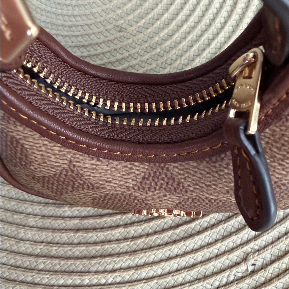 NWT Coach leather Monogram Mini Keychain/Charm Coin Bag - Picture 12 of 14